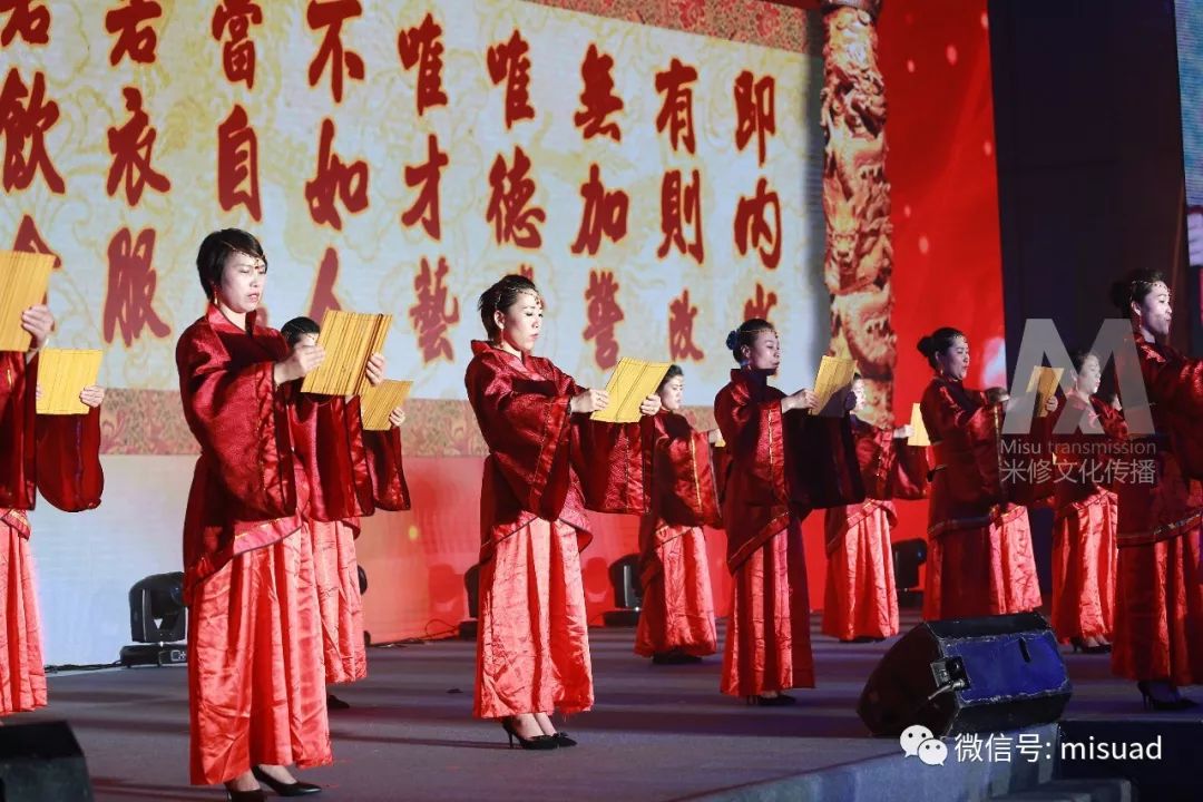 “有愛 有夢 我成功”一一佳萊400萬美體人的最終歸宿業(yè)務(wù)峰會