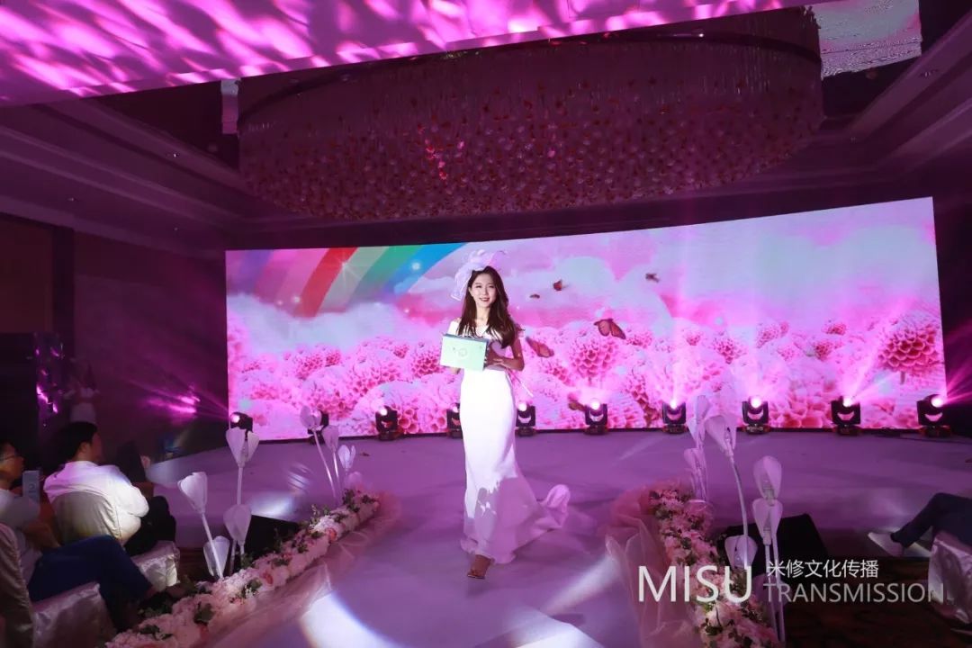 匠心綻放一一靜尚顏&素力康戰(zhàn)略合作簽約儀式暨嬌之蜜語(yǔ)新品發(fā)布會(huì)活動(dòng)策劃案例